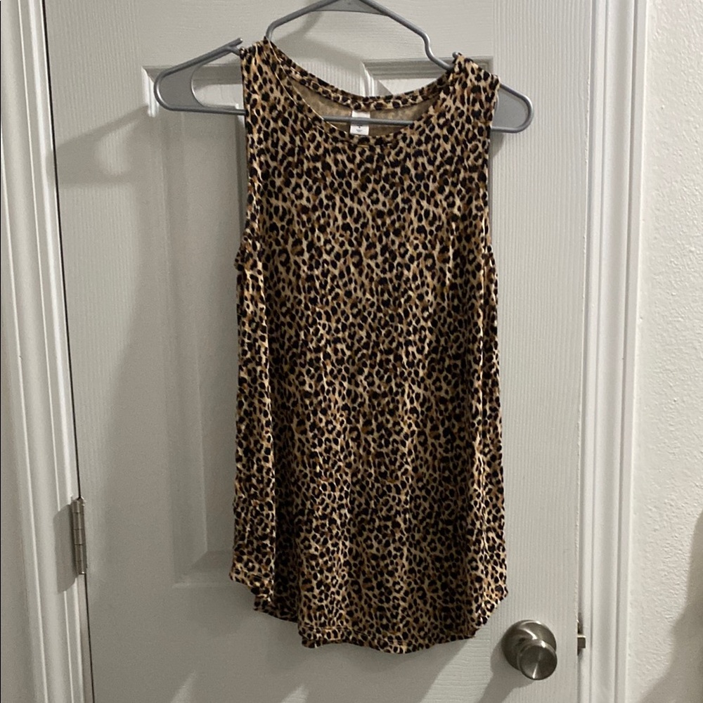 Leopard Print Sleeveless Top